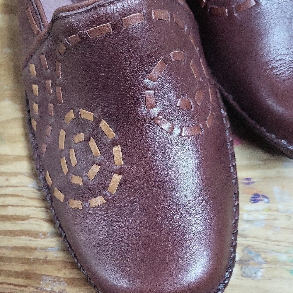 Brown Women's Shoes - Picture 2 of 6
